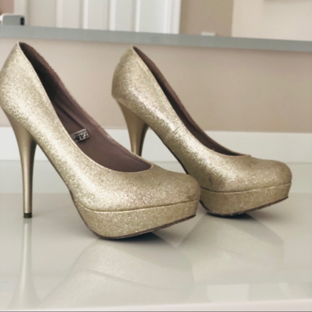 Gold Glitter Platform Shoes 5” Heels